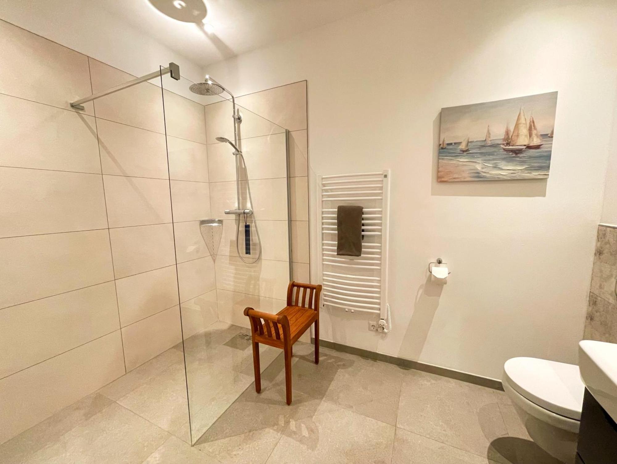 Villa Haus Zwischen Den Wehlen Bei Buesum, 16 Personen à Westerdeichstrich Extérieur photo